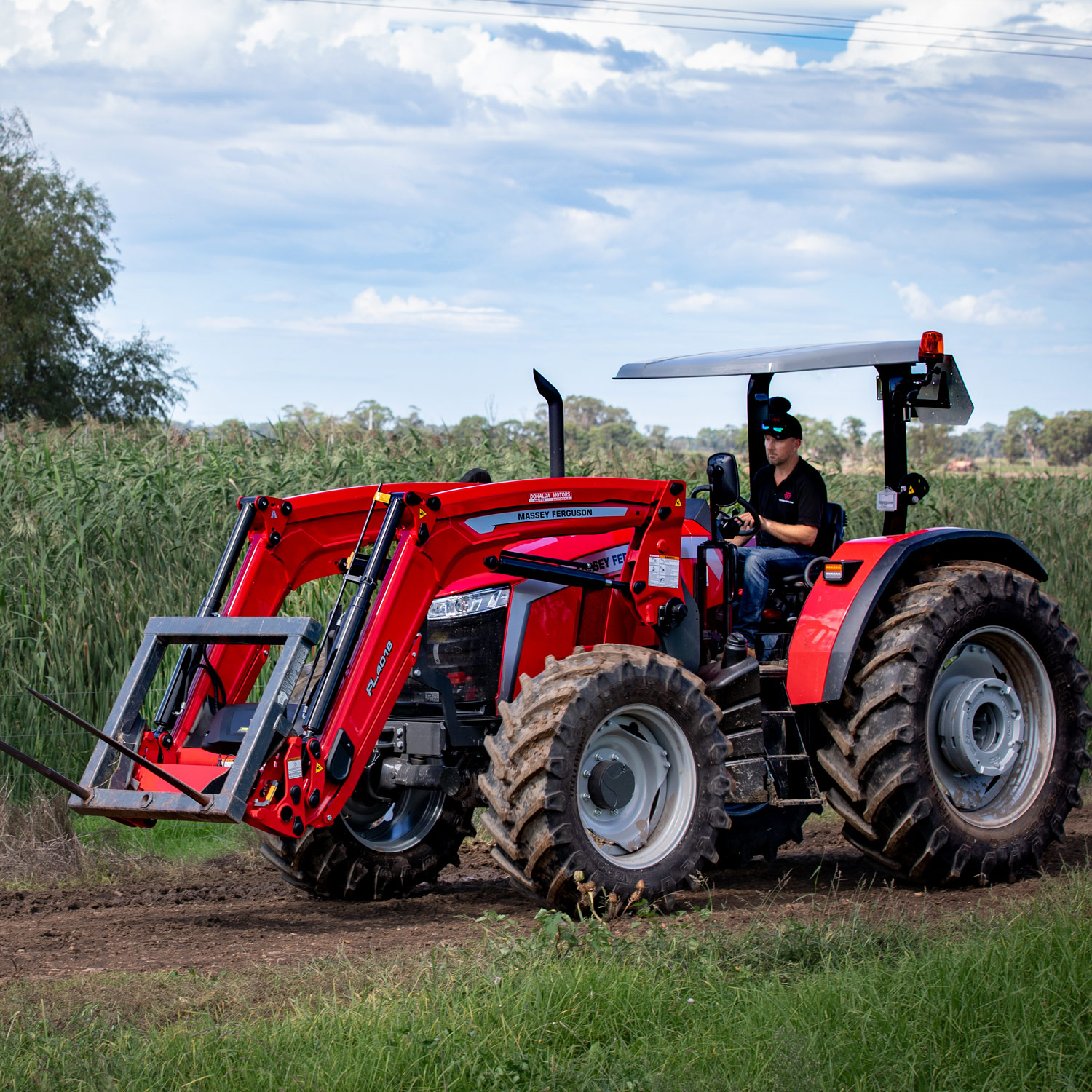 Massey Ferguson MF 5M Series - Image 8
