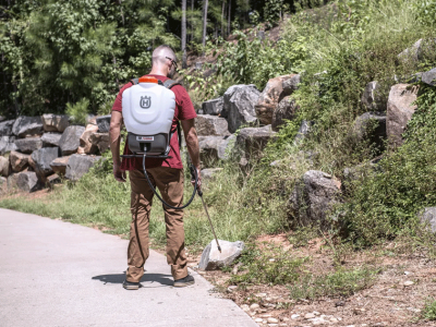 Husqvarna 15L Battery Backpack Sprayer - Image 2
